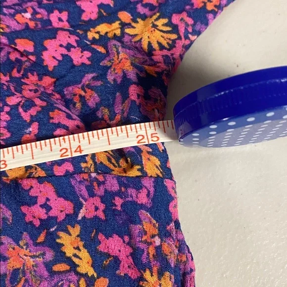 Terra & Sky Floral Blouse - Pink and Blue 2x - Picture 6 of 10